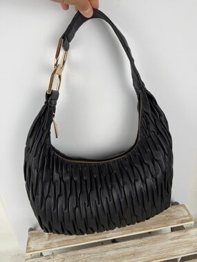 Jessica Simpson hobo-style bag pleated matelasse synthetic exterior chain linc